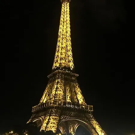 Private Bedrooms Near Eiffel Tower Alloggio in famiglia *