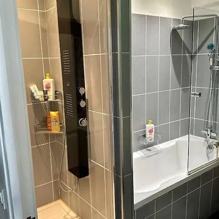 Alloggio in famiglia Private Bedrooms Near Eiffel Tower Parigi